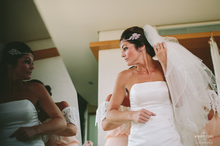 Bride Getting ready_Destination Wedding Photographer_London_Europe