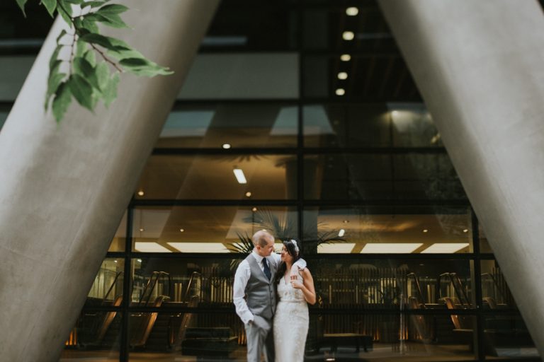 london-oyster-shed_islington-town-hall_alternative-wedding-photography